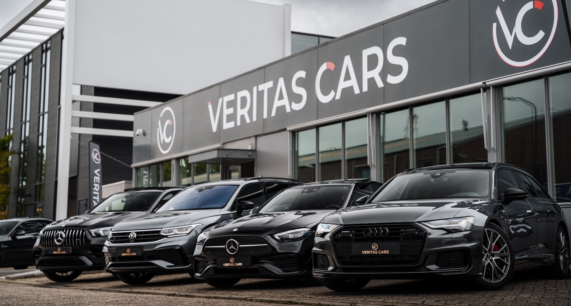 Gallery gallery_images_3_1_17594775671361240094.jpg  | Veritas Cars