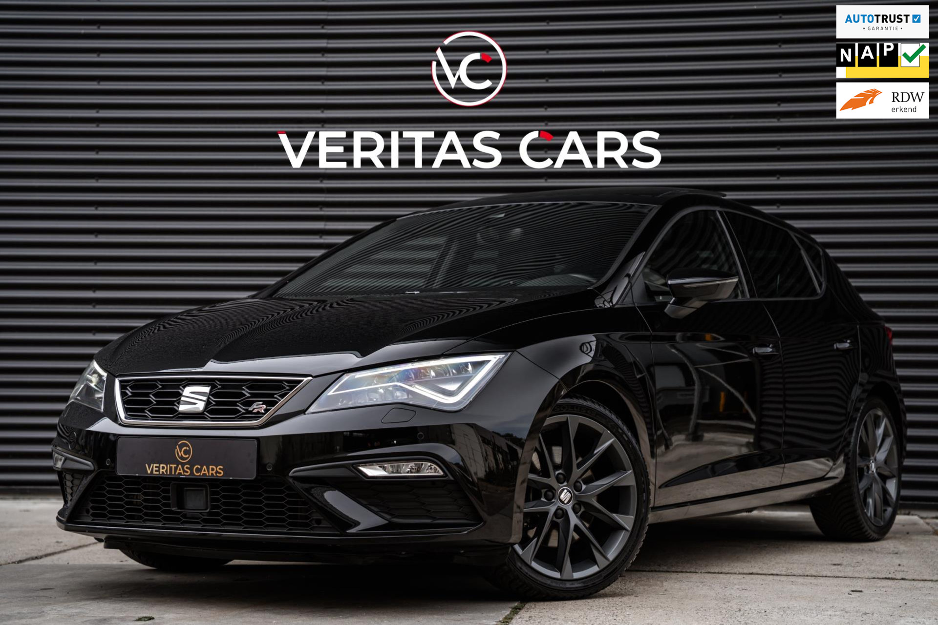 SEAT Leon 2.0 TSI FR Business|190 PK|Pano|Beats|DCC|ACC|Sfeerverl|Camera|Keyless|Carplay|Led e.o. 47332133-0.jpg | Veritas Cars