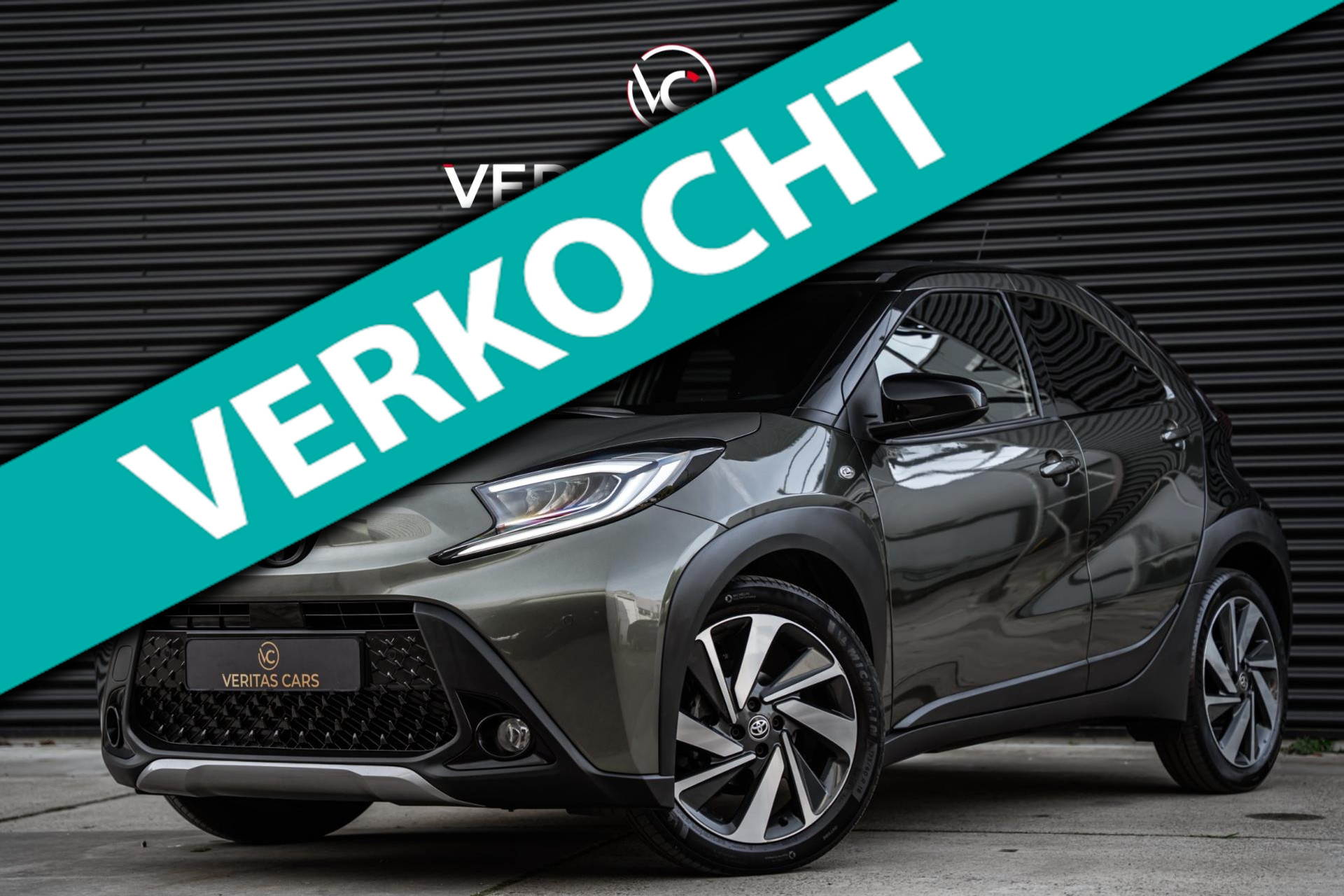 Toyota Aygo X 1.0 VVT-i S-CVT Premium 72PK Cabriodak|CarPlay|Navi|Led verlichting e.o. 48115811-0.jpg | Veritas Cars