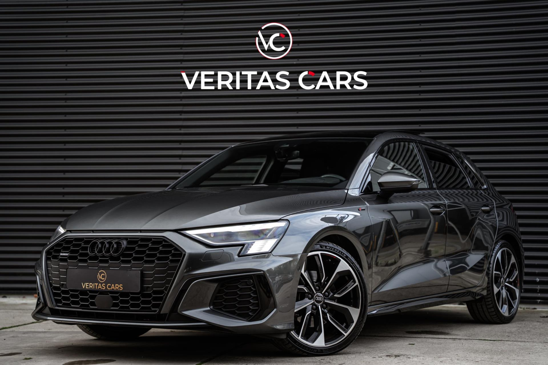 Audi A3 SPORTBACK 40 TFSI Quattro S-Line 190PK Pano|B&O|Head up|Full Led|Trekhaak e.o. 48523484-0.jpg | Veritas Cars