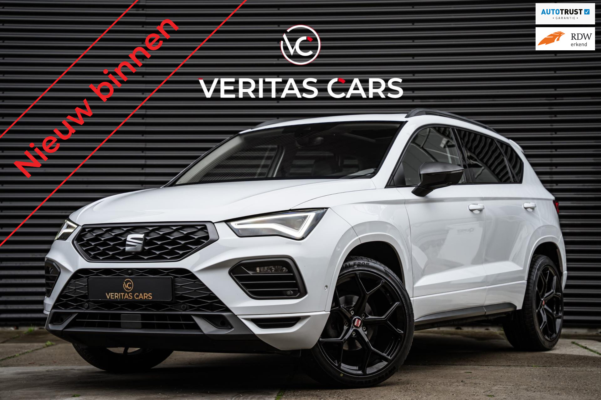 SEAT Ateca 1.5 TSI FR Black Edition 150PK|Pano|Full Led|Beats|Drive Profile|DCC|360°|Keyless e.o. 49435413-0.jpg | Veritas Cars