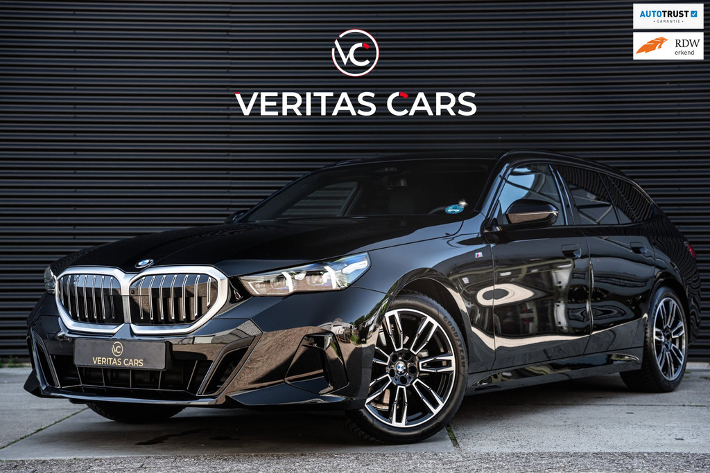 BMW 5 Serie Touring 520i M-Sport Pro 208PK|BTW|Pano|Camera|HUD|H&K|Laser|Iconic Sounds|Sfeer|Trekhaak e.o 55091289-0.jpg | Veritas Cars