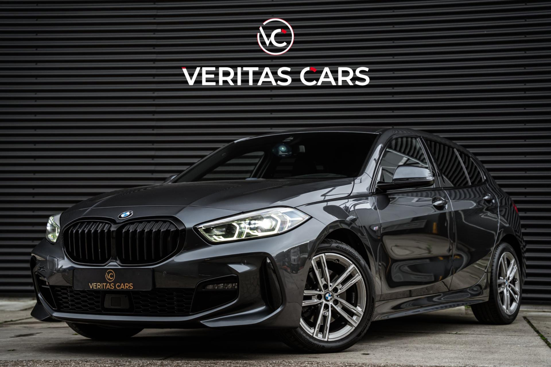 BMW 1-serie 118i M-Sport 136PK Camera|Full Led|H&K|Ambiance|CarPlay e.o. 47790983-0.jpg | Veritas Cars